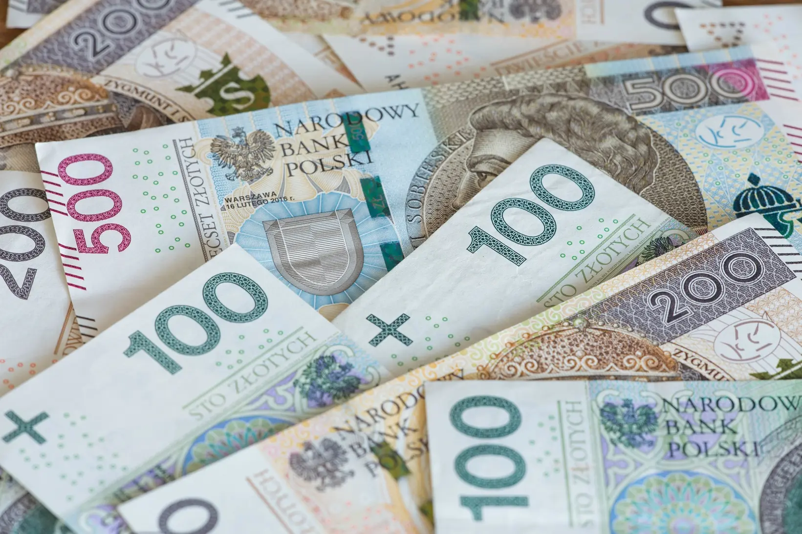Stos banknotów
